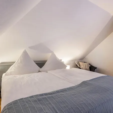 Knutzenswarft - Strandgut Apartament *
